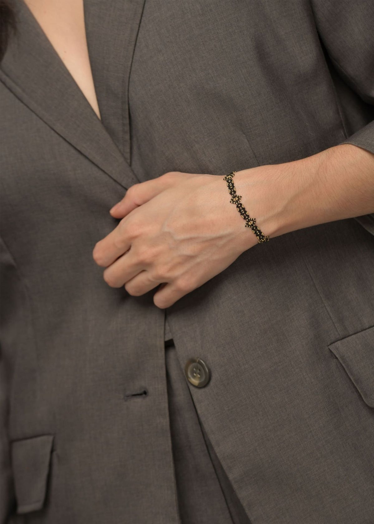 GOD'S EYE BRACELET BLACK GOLD CHAIN