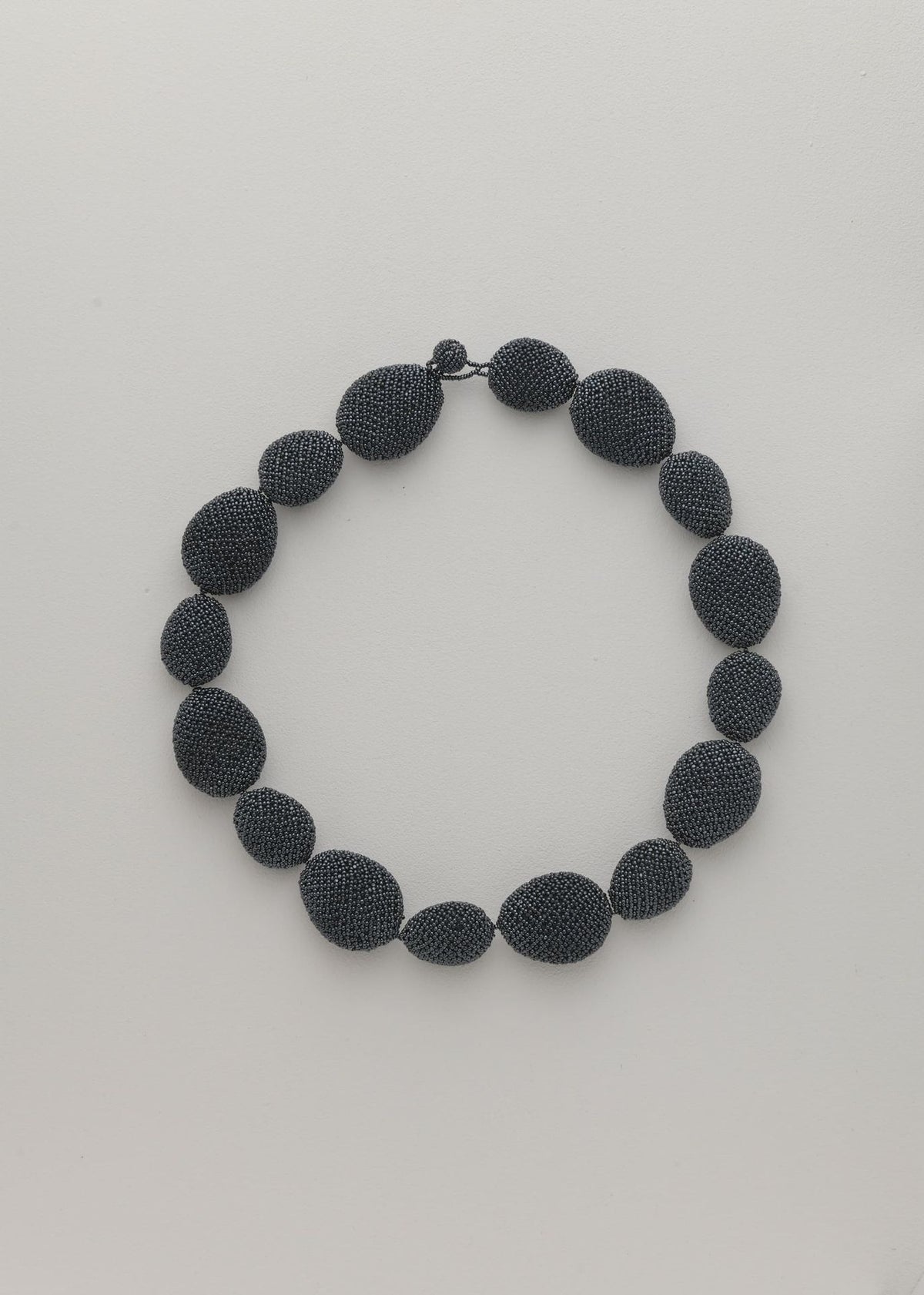 TAWARI METALLIC GRAY NECKLACE