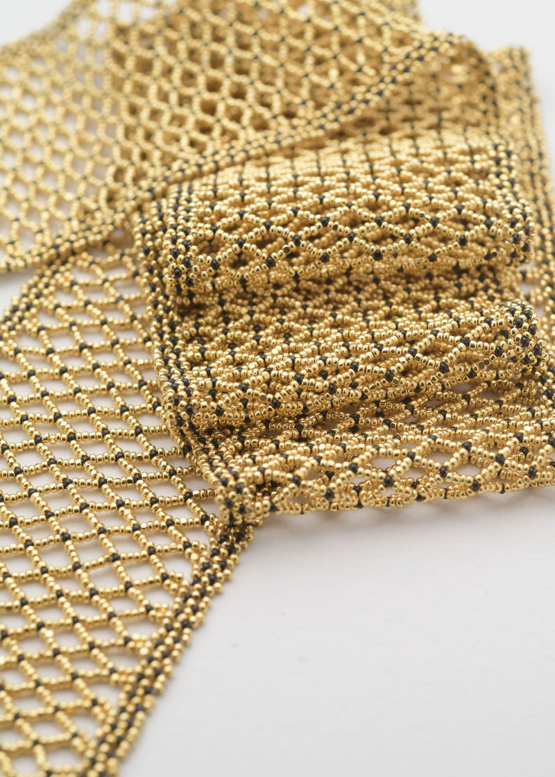 OPEN-WEAVE SCARF BLACK GOLD