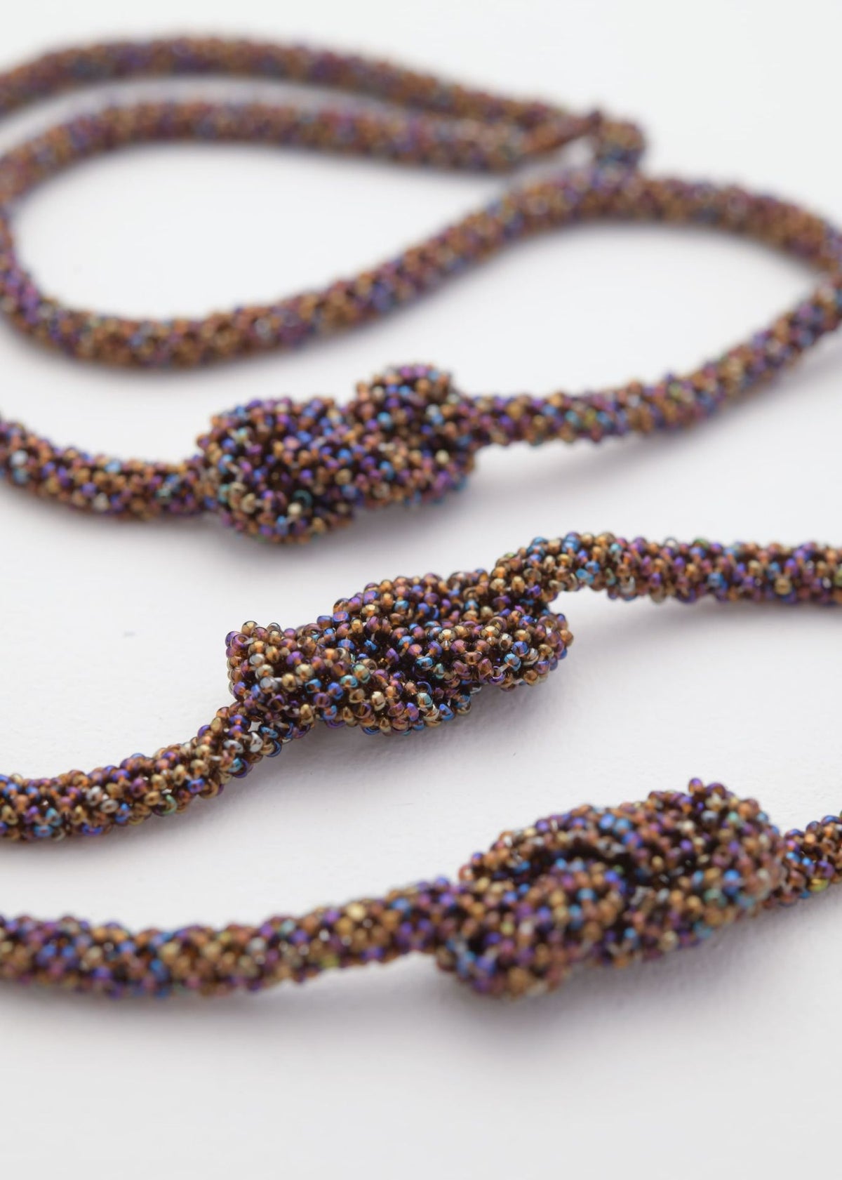 NECKLACE THREE HAIKURI IRIDESCENT TOPAZ