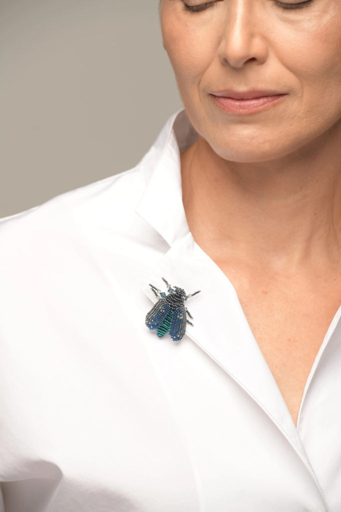GRAY METALLIC FLY BROOCH
