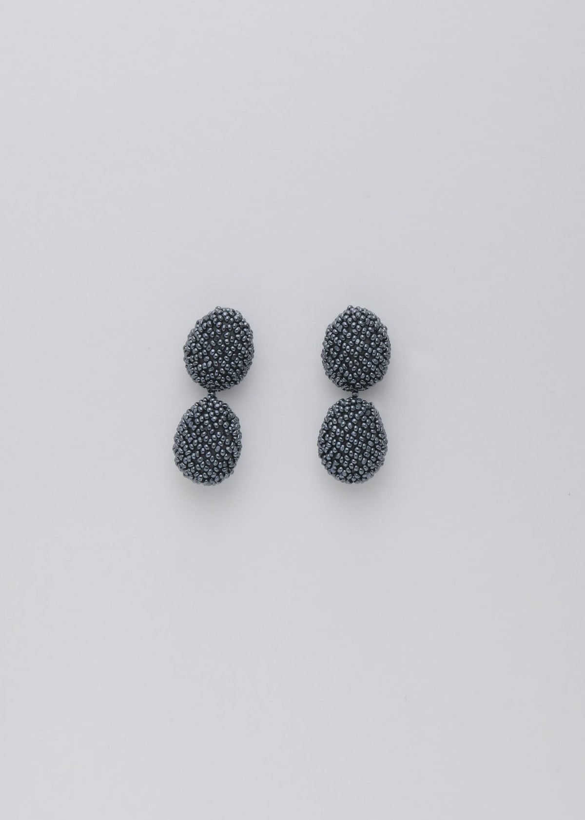 ARETES DOS HUTA TAWARI GRIS METALICO