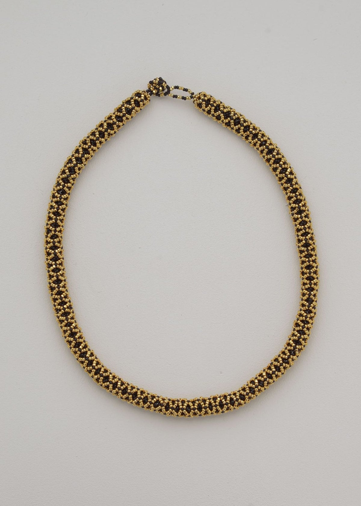 NAWI BLACK GOLD CHOKER