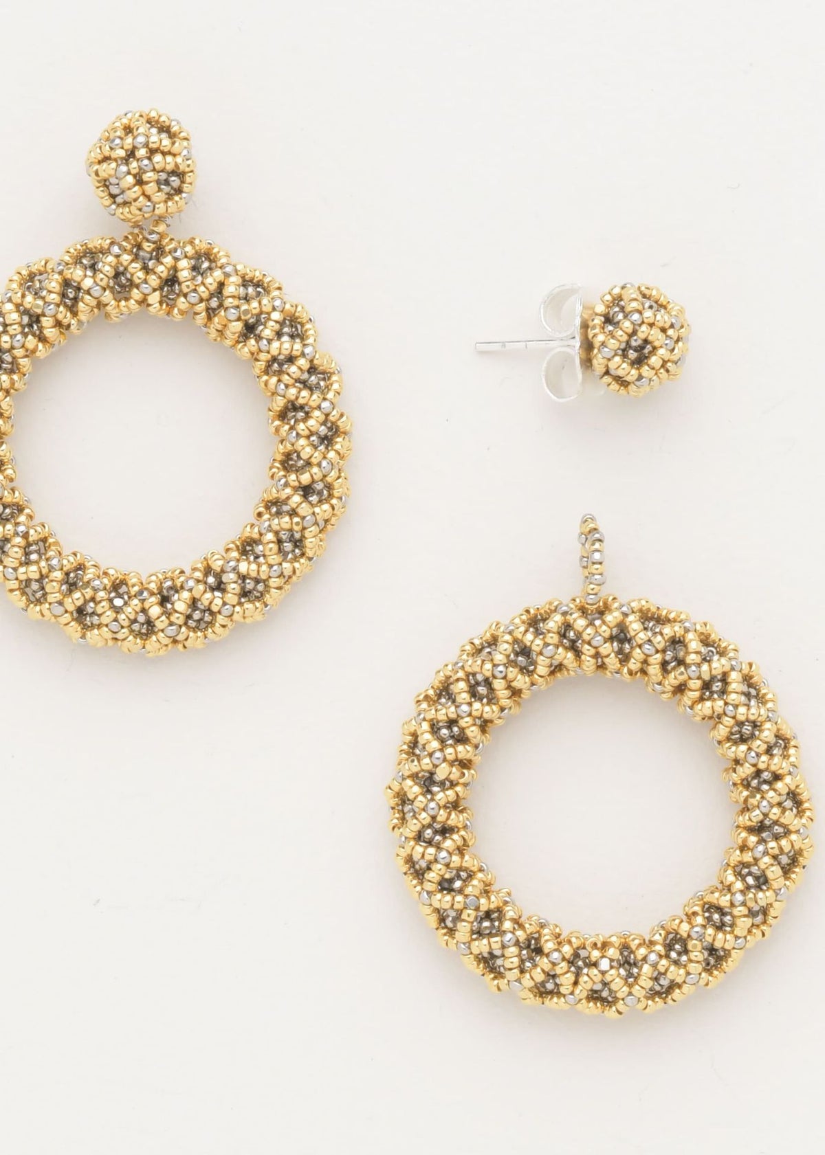 ARETES UN ARO NAWI ORO PLATINO