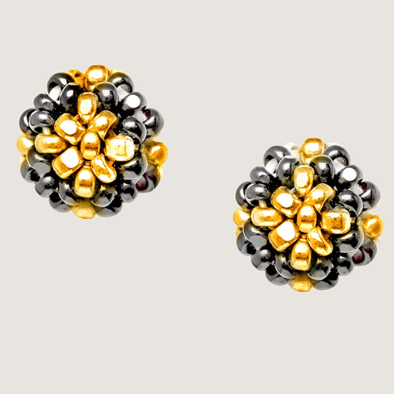 MARTHA STUDS WEB