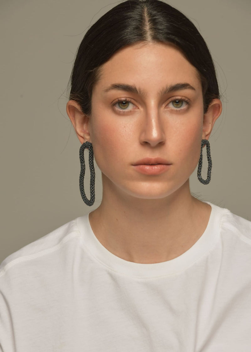 ARETES ASIMETRICOS KIPURI GRIS METALICO