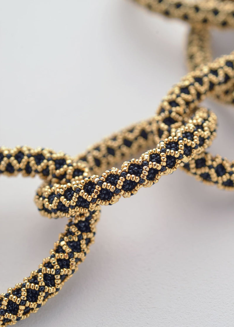 COLLAR HAXUPA NAWI ORO NEGRO