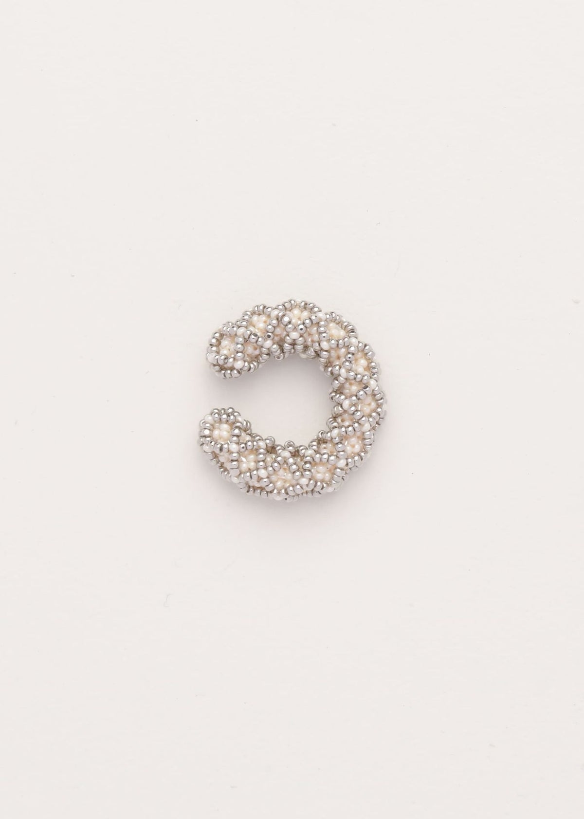 NAWI EAR CUFF, PEARLISED CREAM PLATINUM