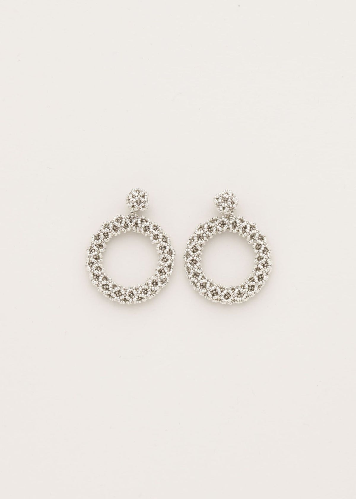 ARETES UN ARO NAWI PLATA PLATINO
