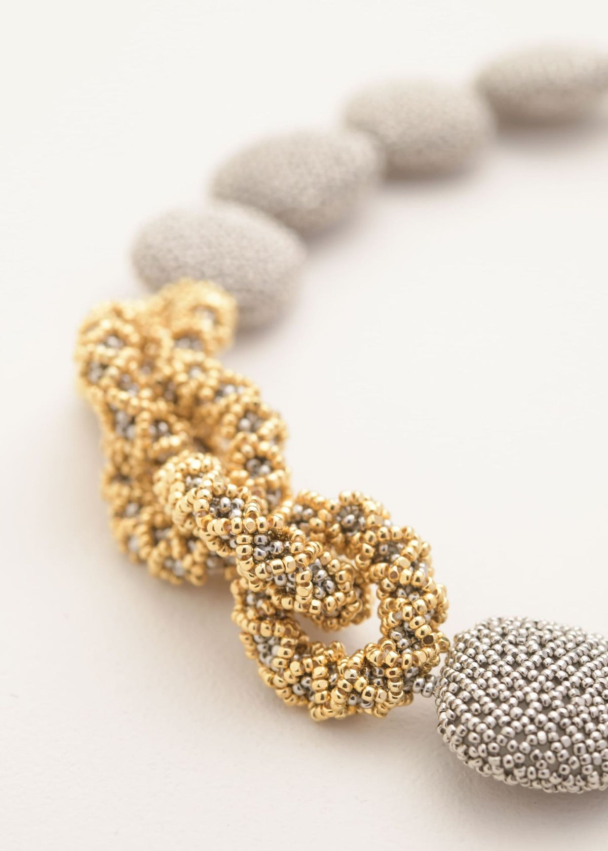 UAYE TAWARI PLATINUM GOLD NECKLACE